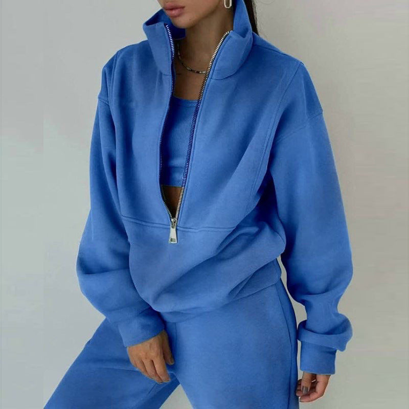Women's zip hoodie with high collar and casual cut Chic & Stil
