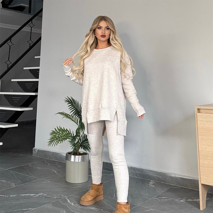 Casual sports set for women with oversized pullover and leggings Lune London