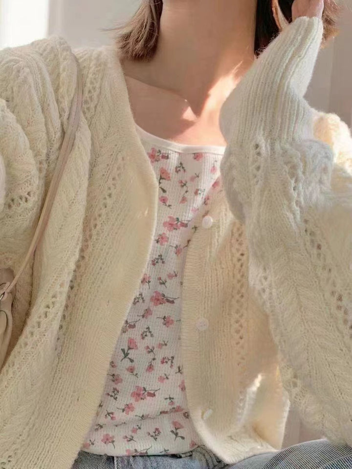 Women's knit cardigan with romantic cable pattern Lune London
