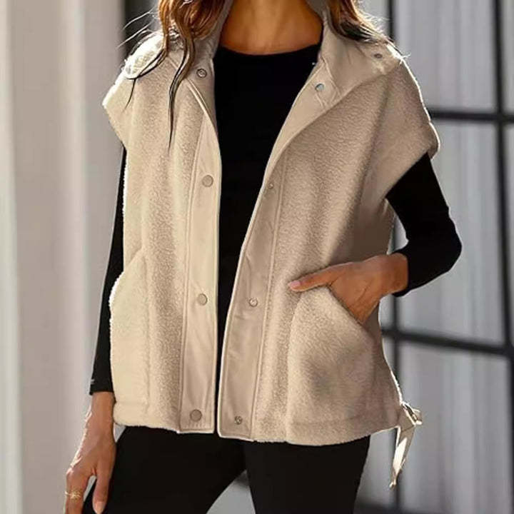 Ladies Oversized Fleece vest with side pockets and snap closure Lune London