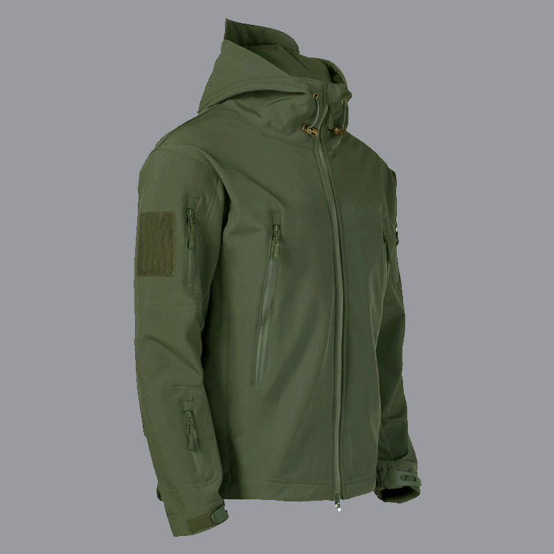 Technical softshell jacket for men with multifunctional pockets and adjustable hood system Lune London