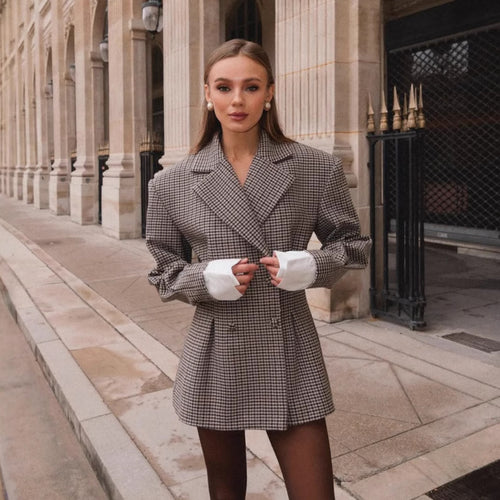 Veste à carreaux surdimensionnée pour femmes avec fermeture à double boutonnage Chic & Stil
