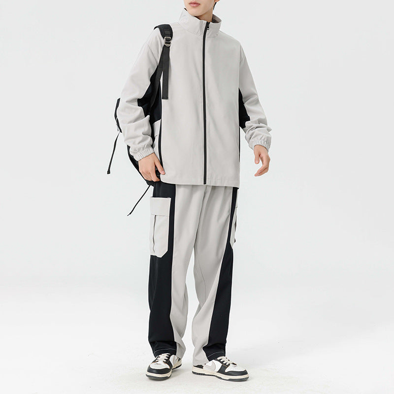 Complete athletic set for men with functional pockets and modern cut Lune London