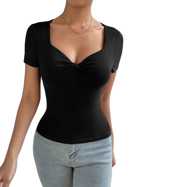 T-shirt ajusté pour femmes avec décolleté en forme de cœur et manches courtes Chic & Stil