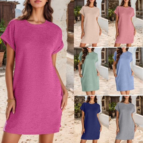 Casual T-shirt dress for women with rolled-up sleeves and a textured fabric Chic und Stil