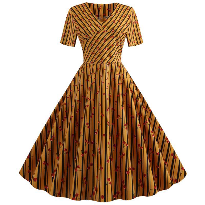 Robe portefeuille pour femmes avec motif floral et ourlet asymétrique Chic & Stil