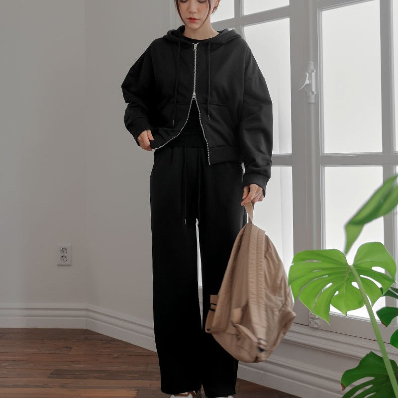 Women's sporty hoodie and pants set Chic & Stil