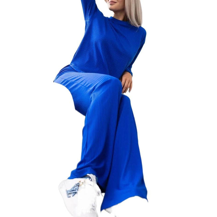 Elegant and flowing maxi dress for ladies Lune London