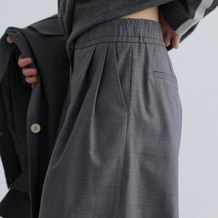 Pantalons courts élégants pour femmes avec taille haute et poches pratiques Chic & Stil