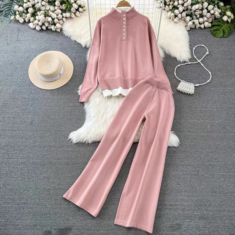 Women’s loungewear set with high ribbed structure and button details Lune London
