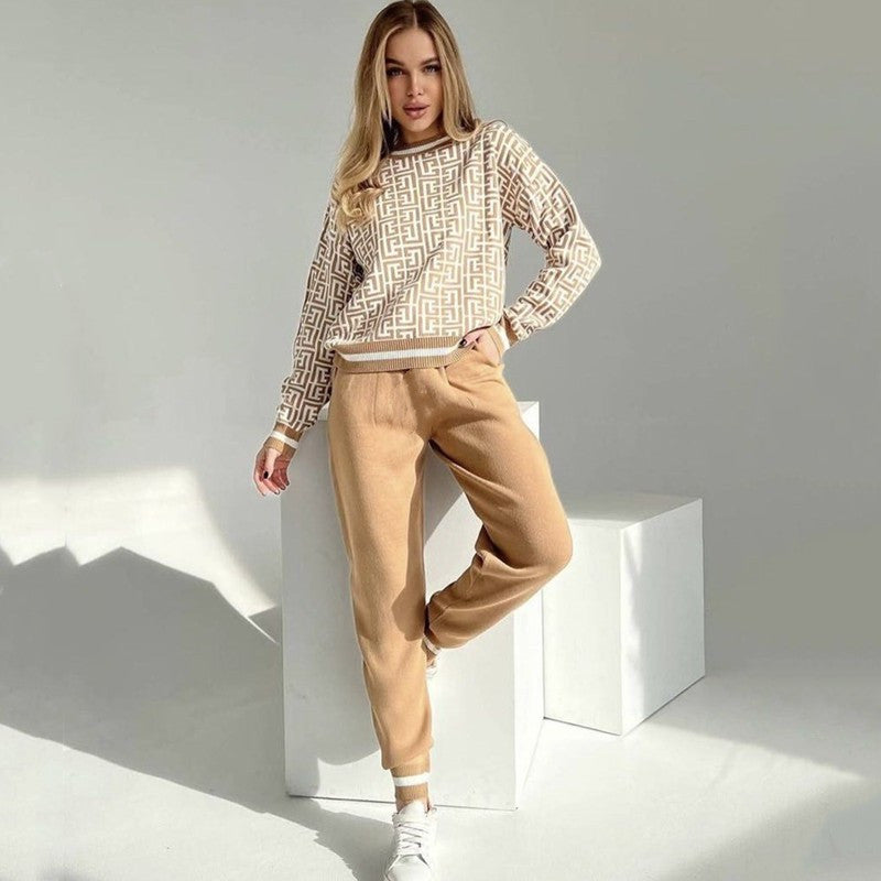 Women’s knit loungewear set with graphic pattern Lune London