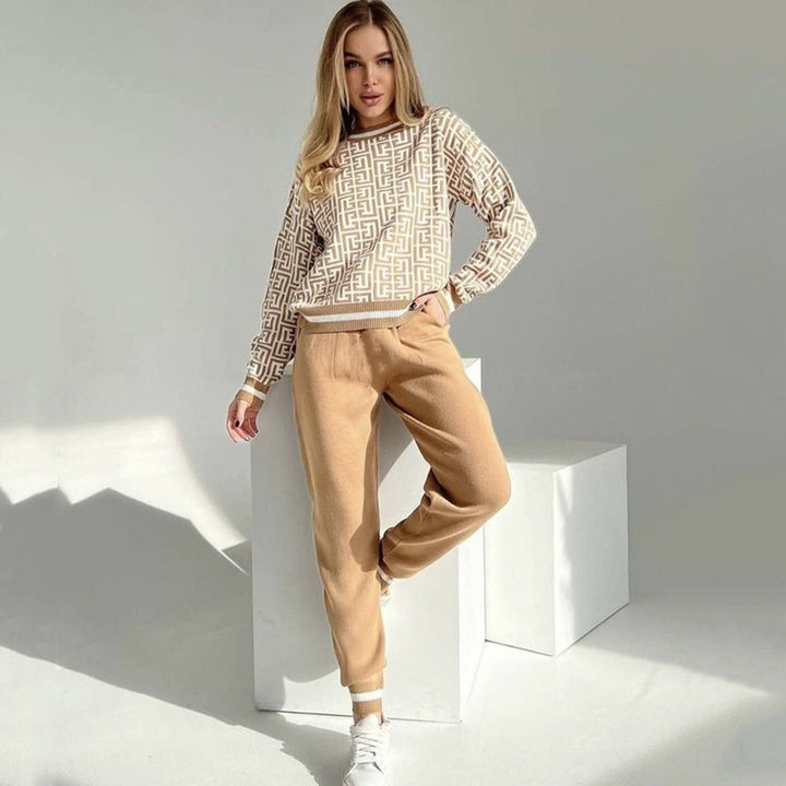 Women’s knit loungewear set with graphic pattern Lune London