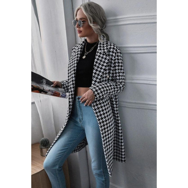 Oversized blazer for women in an exclusive houndstooth design Lune London