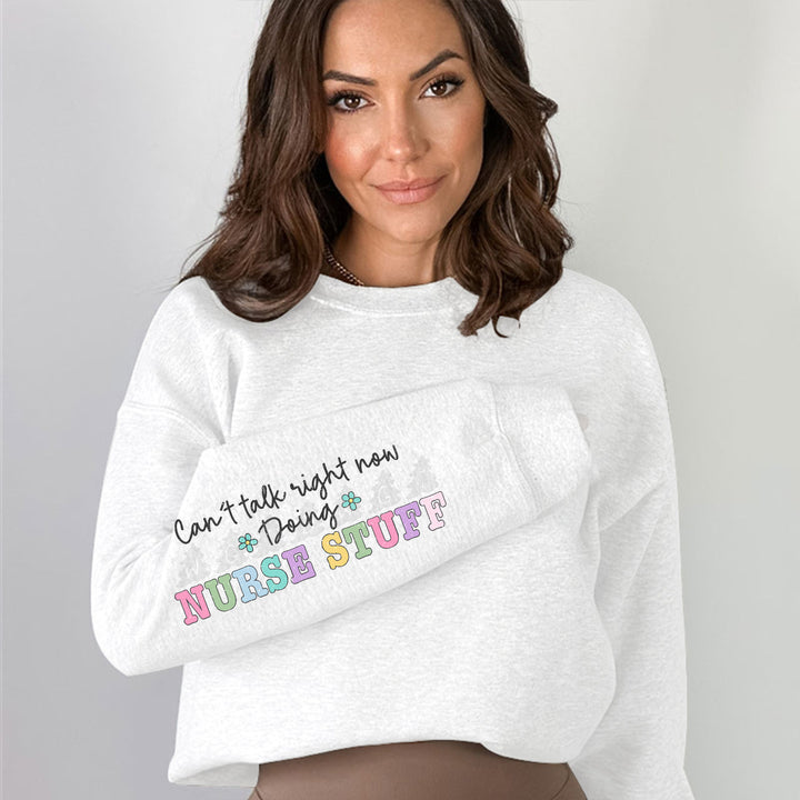 Sweat à capuche pour femmes avec design graphique coloré et motif d'entretien original Chic & Stil