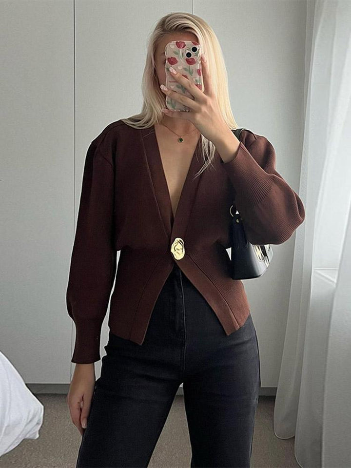 Cardigan féminin à la mode avec fermeture élégante Chic & Stil
