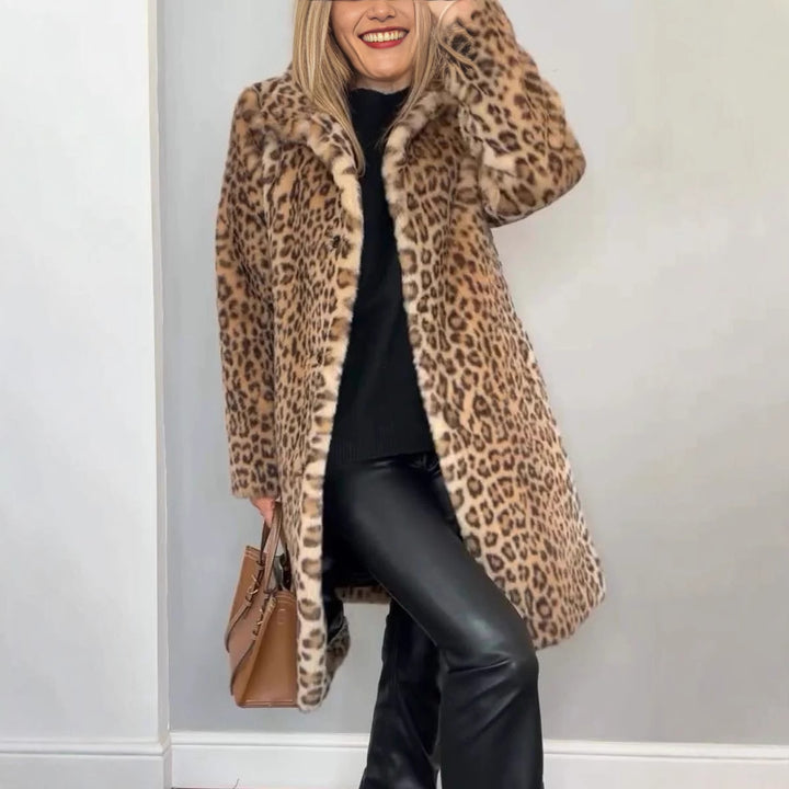 Ladies Luxurious Teddy Coat with Leopard Print and Soft Fleece Lune London