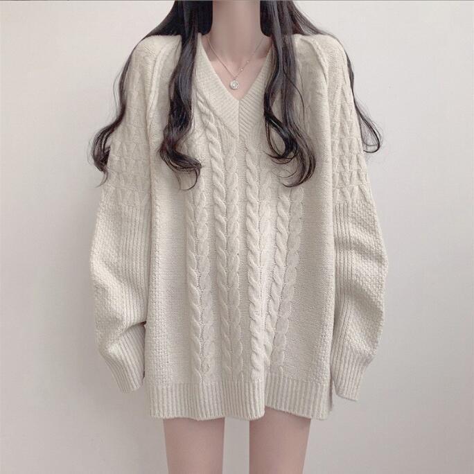 Pull en tricot pour femmes grand avec col en V et grand motif en câble Chic & Stil