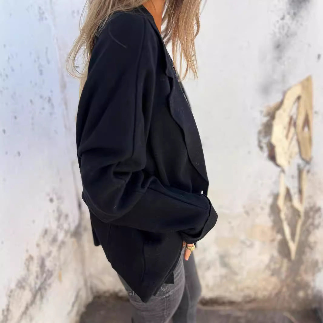 Women Elegant oversized blazer with relaxed fit and practical pockets Lune London