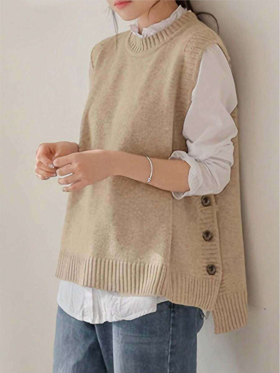 Knitted blouse for women with button details and modern cut Lune London