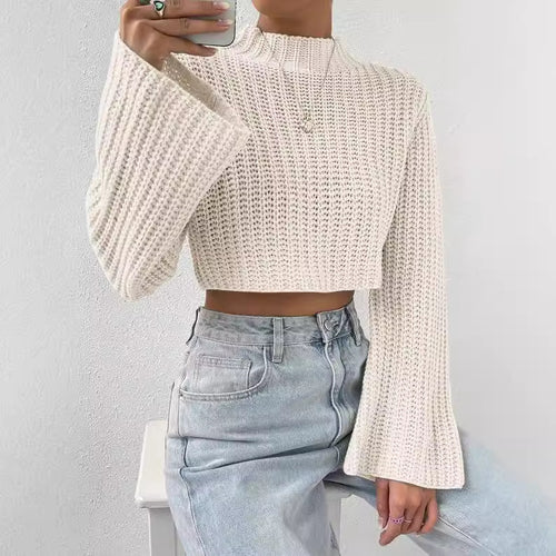 Casual crop sweater for women with wide sleeves and a structured design Lune London