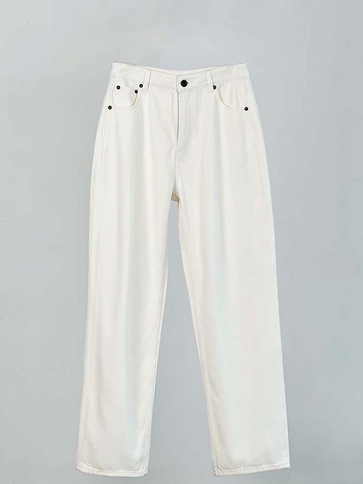 Jeans blancs classiques pour femmes à coupe décontractée Chic & Stil
