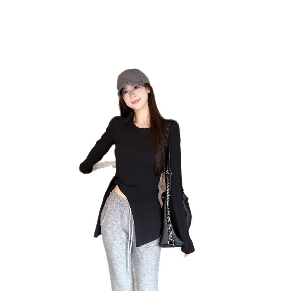 Ladies long sleeve shirt with side slits and fashionable round neckline Chic & Stil