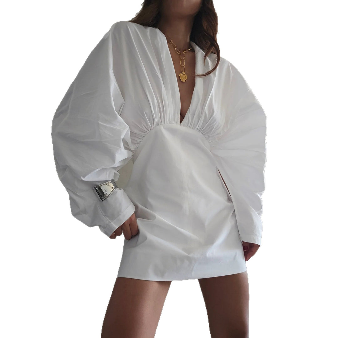 Wrap dress for women with an innovative V-neckline and voluminous sleeves Lune London