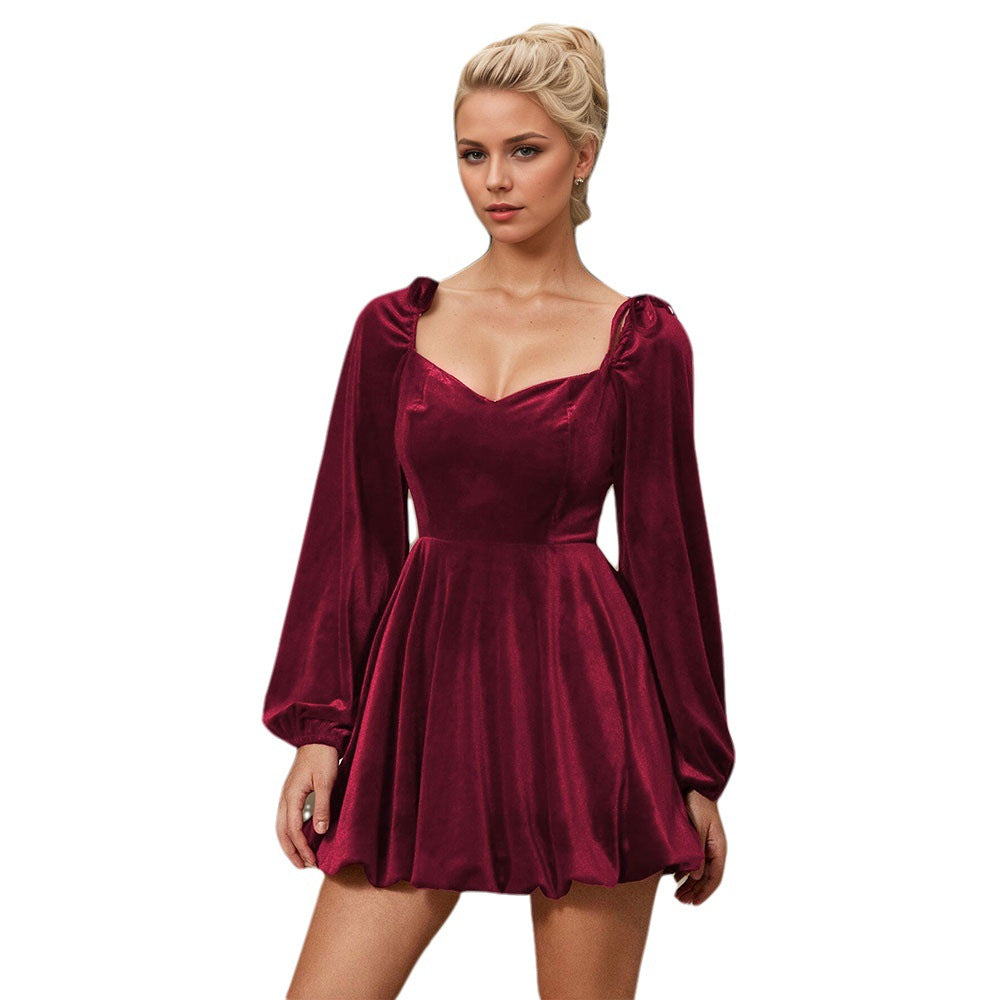 Robe Mini en Velours pour Femmes avec Manches Volantes et Décolleté en Cœur Élégant Chic & Stil