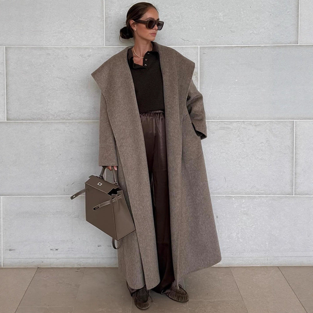 Manteau élégant pour femmes à enrouler avec large col et ceinture à nouer Chic & Stil