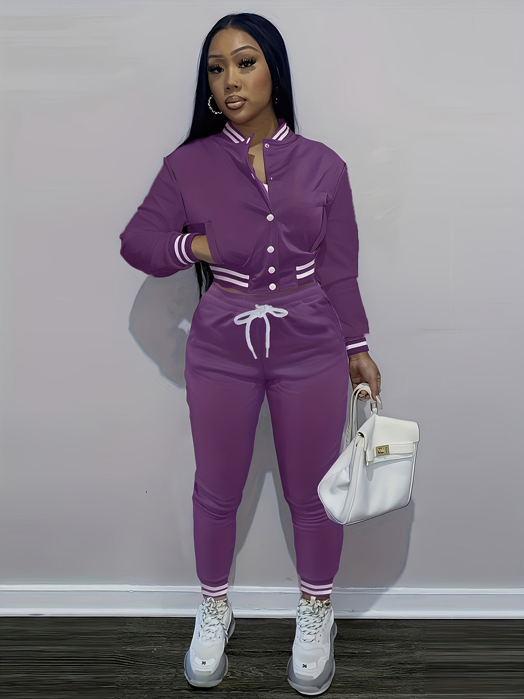 Ladies sporty jumpsuit with chic and stylish contrasts