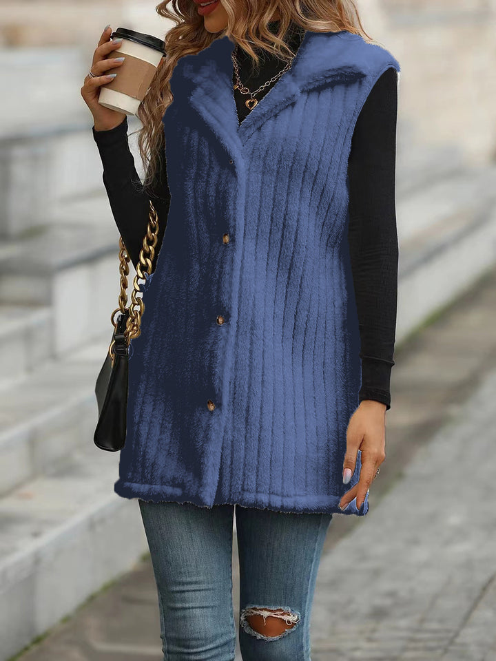 Knitted vest for women with a velvety surface and modern button details Lune London
