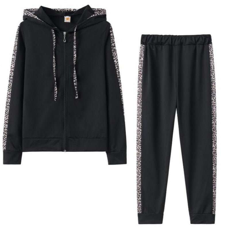 Ensemble de survêtement pour femmes dans un motif léopard tendance Chic & Stil