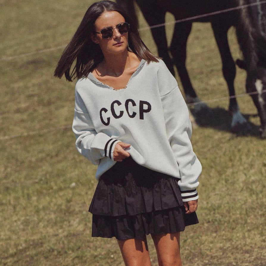 Casual women's sweater with sporty lettering and trendy ribbed finishes Lune London