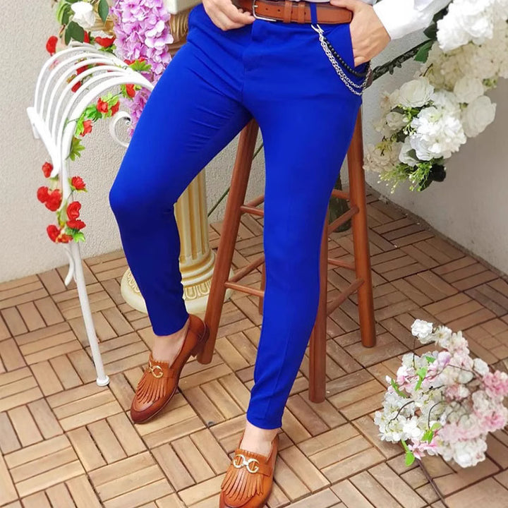 Comfortable summer chino pants for men with side pockets and elastic waistband Lune London