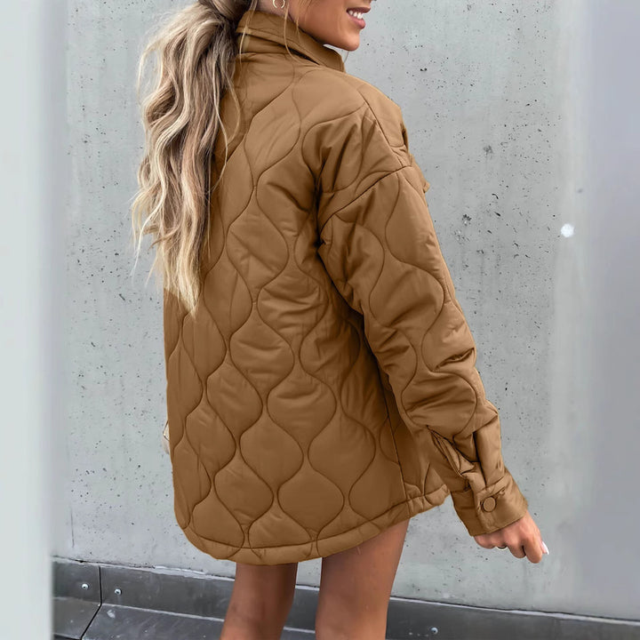 Warm quilted jacket for women with practical pockets and casual fit Lune London