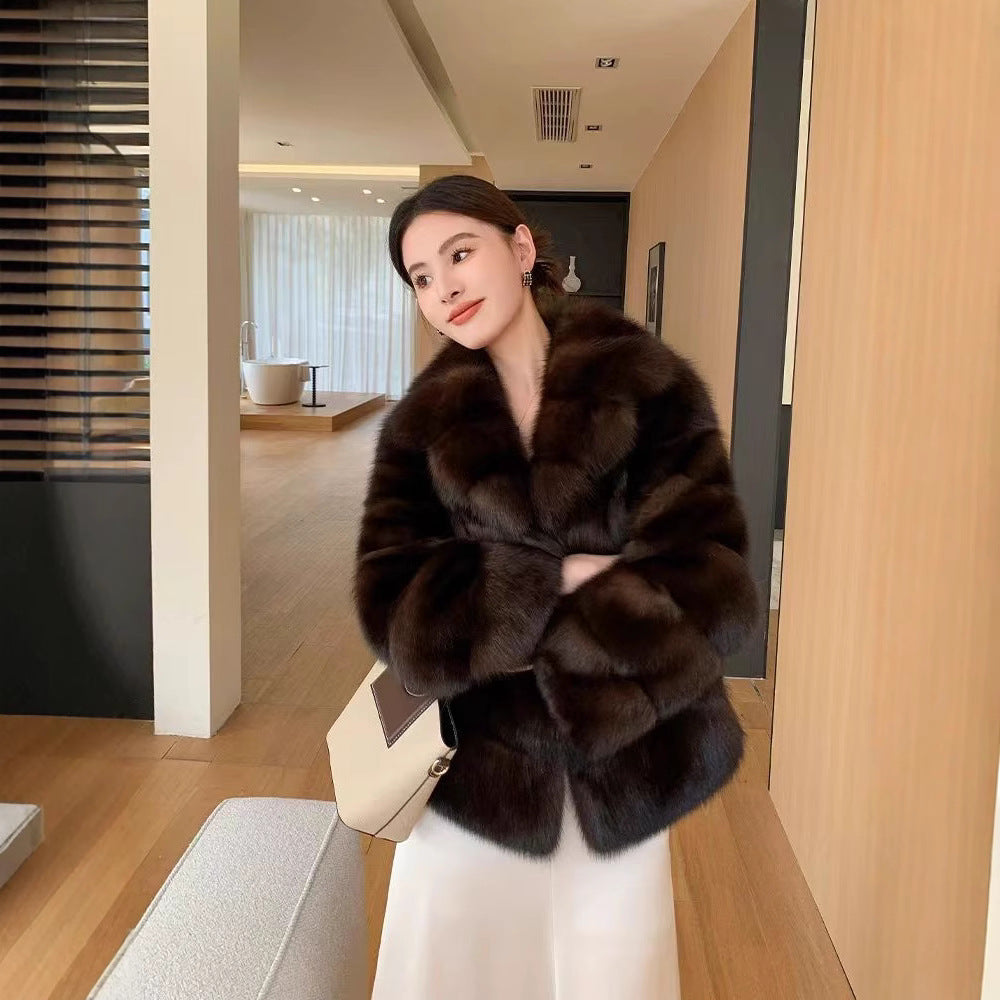 Ladies luxurious and warm faux fur jacket Lune London