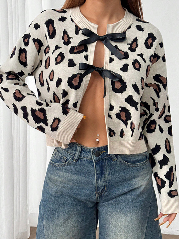 Women Trendy Cardigan with Playful Knots Lune London