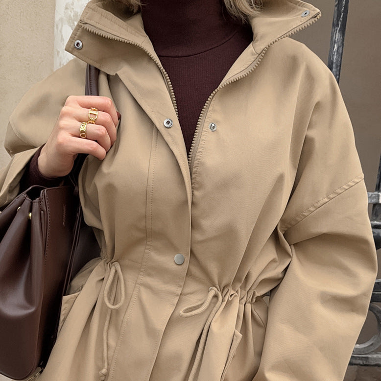 Trendy oversized jacket for women with practical waist Lune London