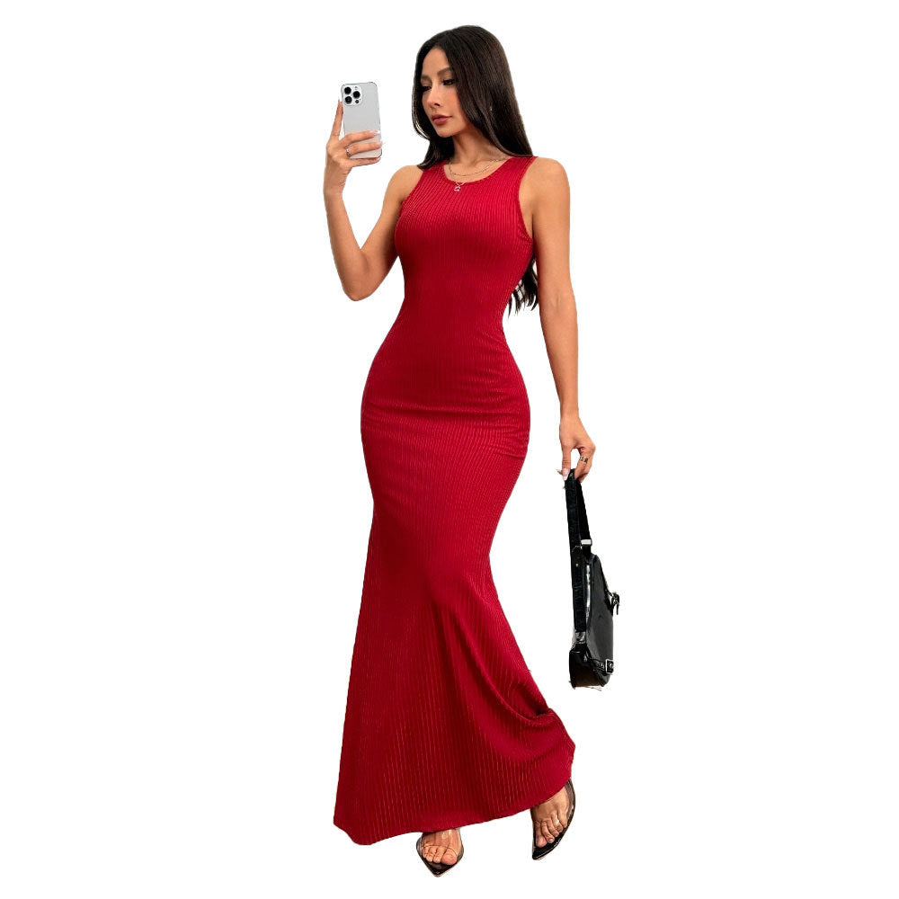 Robe maxi côtelée ajustée pour femmes avec élégante encolure ronde Chic & Stil