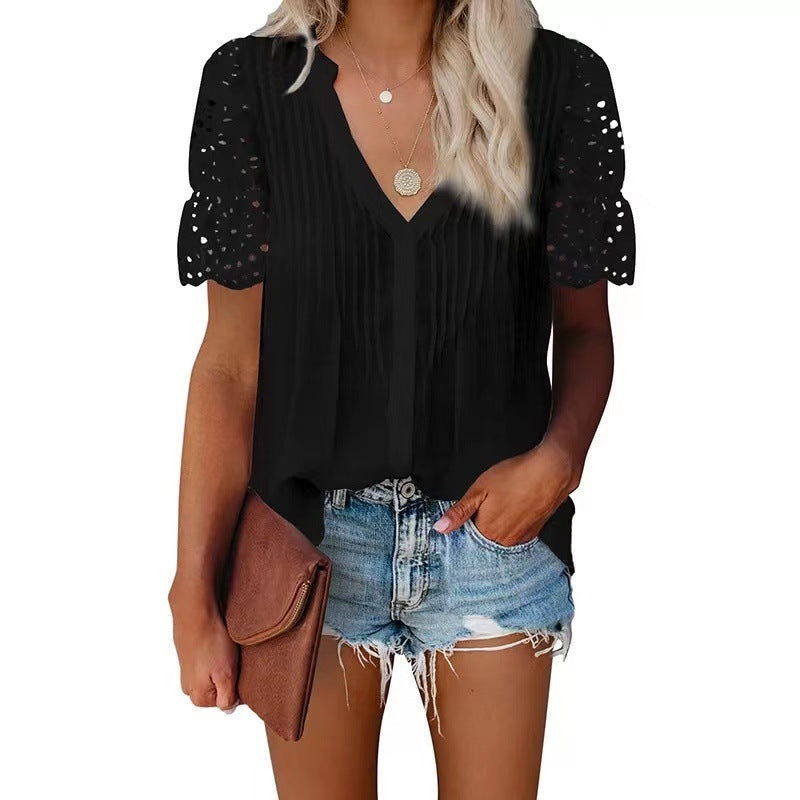 Women's blouse with refined fabric details and lace sleeves Lune London