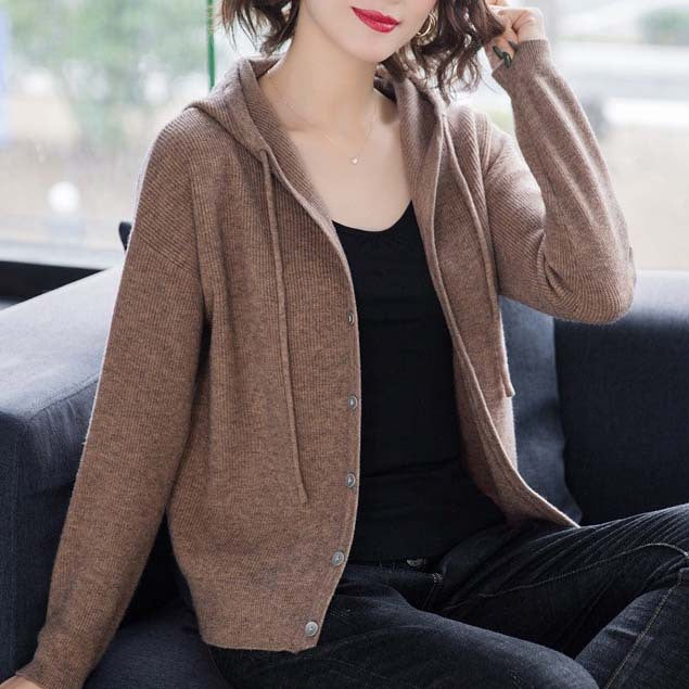 Women's knitted jacket with hood and button closure Lune London