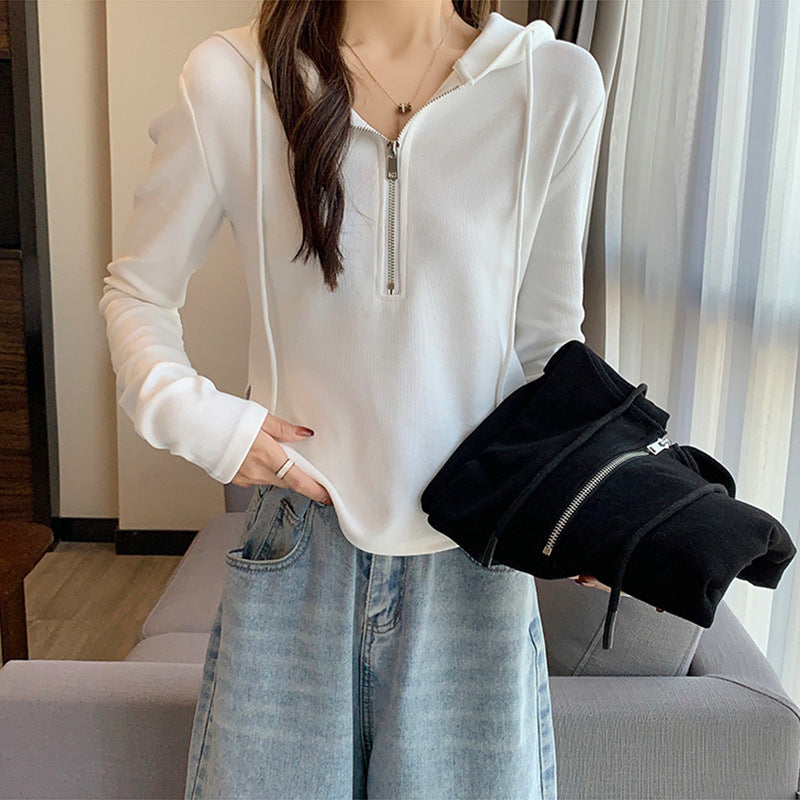 Women's modern hooded shirt with short zipper Chic & Stil