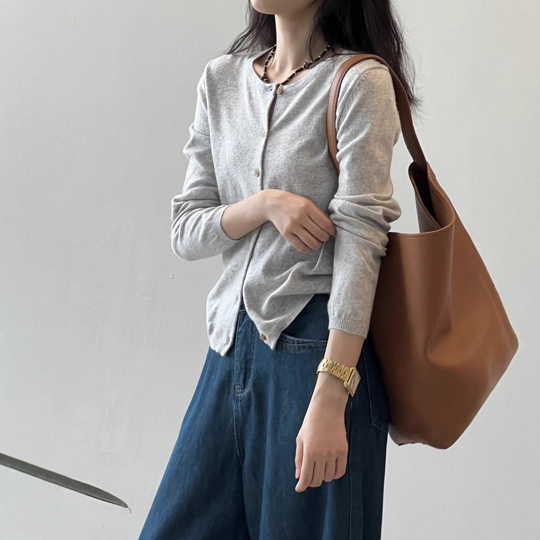 Chemisier à manches longues pour femmes avec motif rayé maritime et patte de boutonnage Chic & Stil