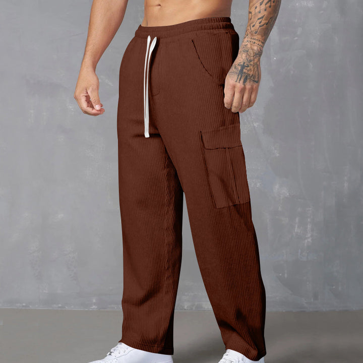 Casual cargo pants for men with elastic waist and practical pockets Lune London