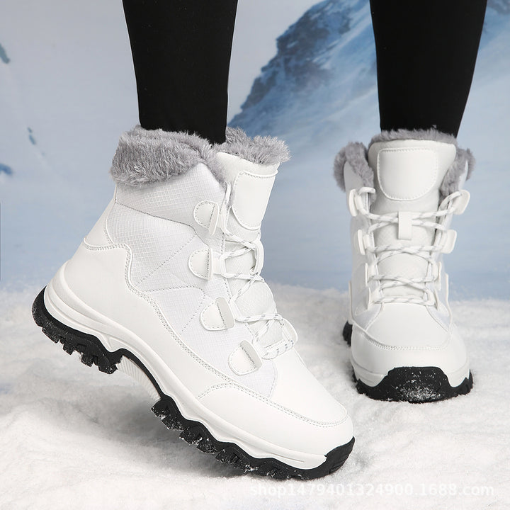 Warm winter boots for women with insulating fleece and non-slip sole Lune London