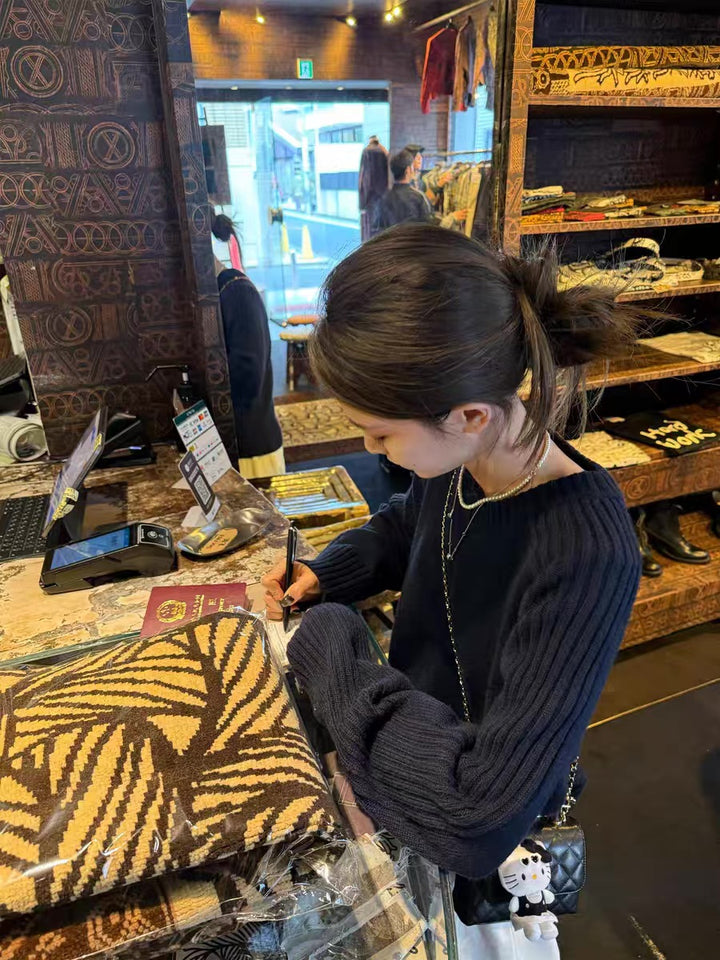 Pull en tricot cozy pour femme avec col rond et larges poignets côtelés Chic & Stil