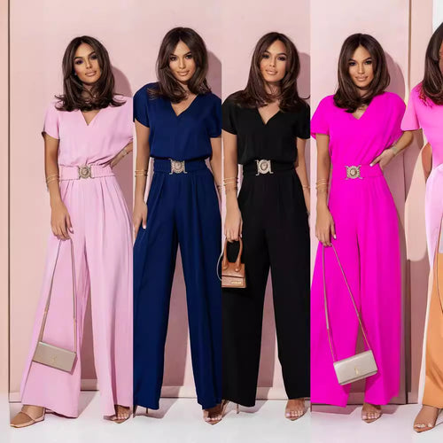 Stylish women's jumpsuit with wide cut and belt Lune London