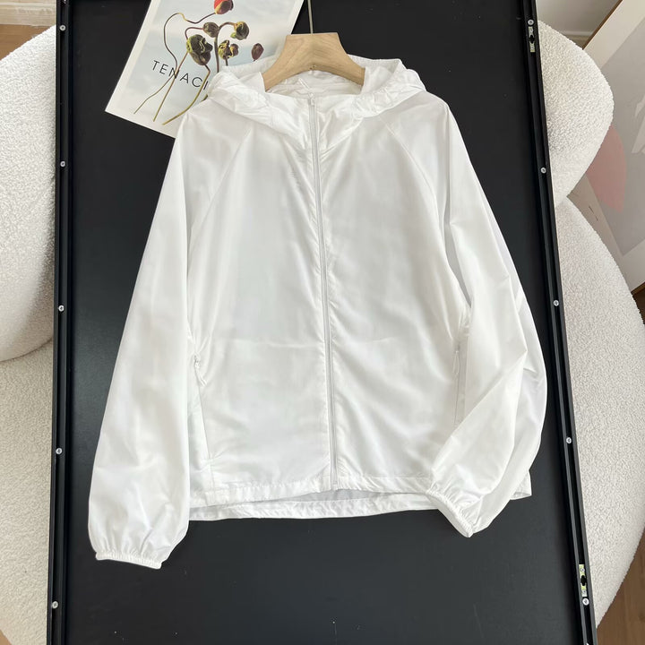 Veste de transition femme coupe-vent avec col à capuche ajustable Chic & Stil