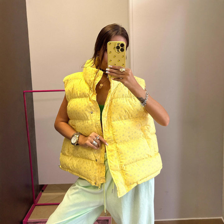 Ladies quilted vest with trendy collar and practical pockets Lune London