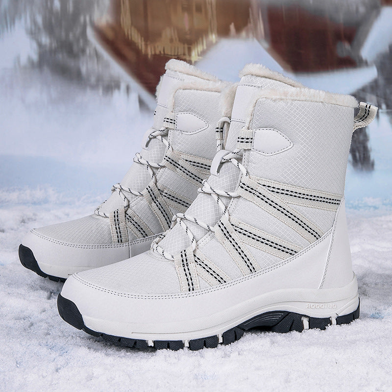 Insulated winter boots for women with non-slip sole and breathable upper material Lune London